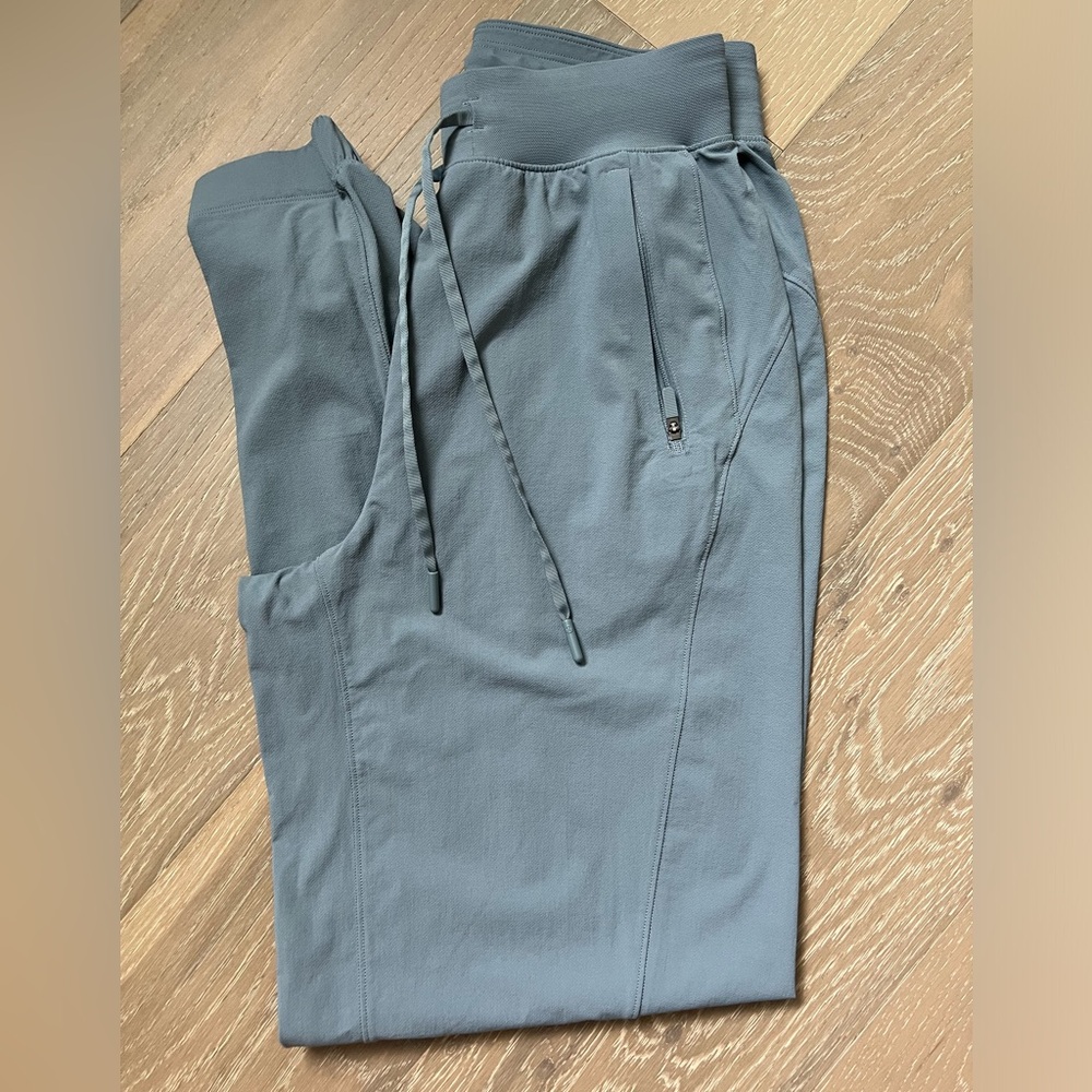 Lululemon Jogger (2) - size 4 ($60/per pair)